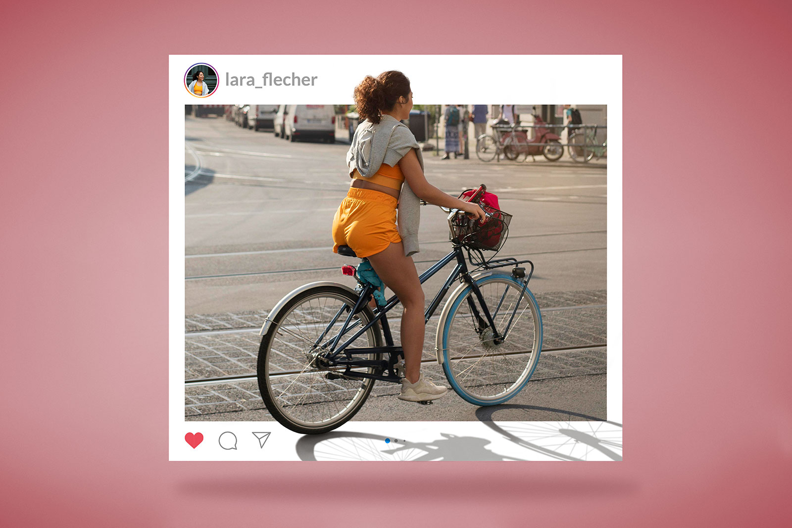 influencer-posting-social-media